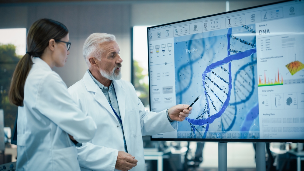 head of laboratory having a meeting with a female colleague
